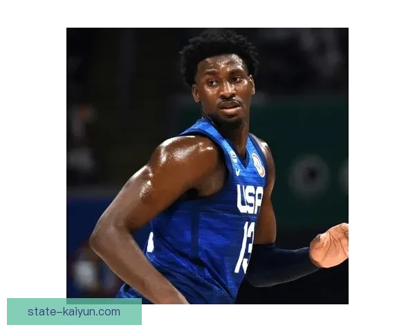 布莱克本蓝白方格近期状态回暖，展现出强劲的竞争力